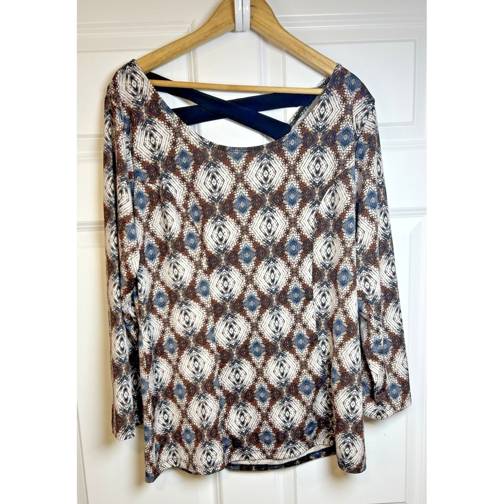 Ashley Stewart Geometric Print Stretch Top Size 14/16 Scoop Neck Crisscross Back